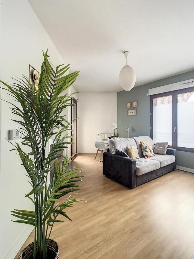 Grand Appartement Paris Et Disneyland 4Pers Neuilly-sur-Marne Exterior photo