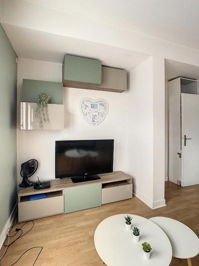 Grand Appartement Paris Et Disneyland 4Pers Neuilly-sur-Marne Exterior photo